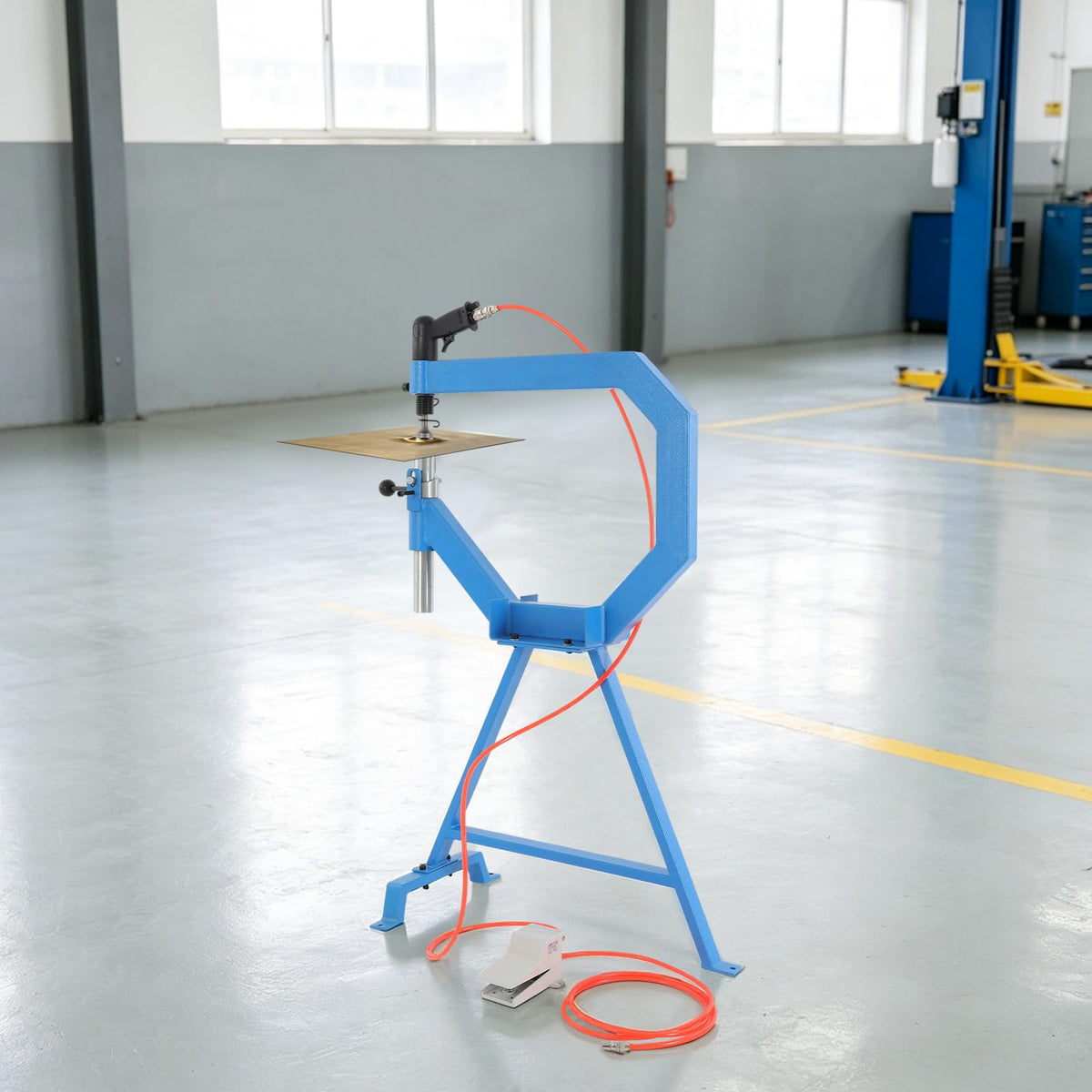 Pneumatic Planishing Hammer with Pedal & Stand O969393