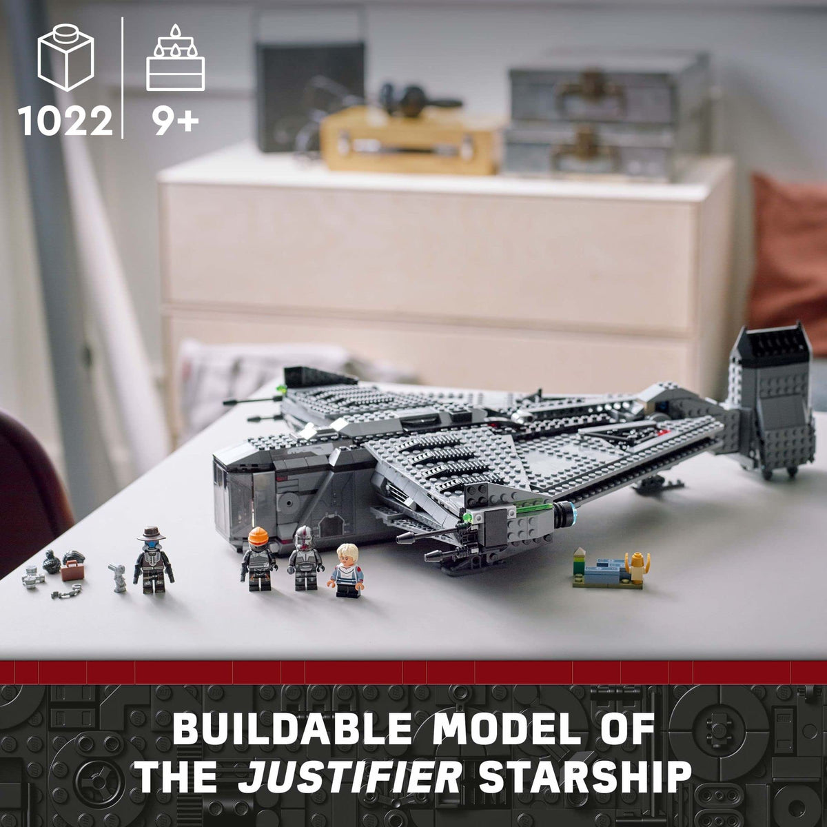 Buildable Toy Starship with Minifigure and Droid Figure P767